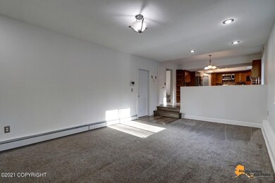 Living/Kitchen