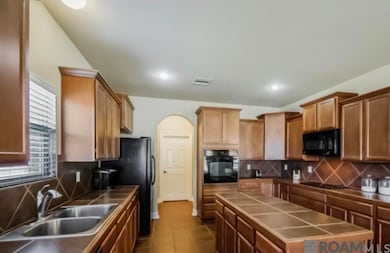 13626 Cantebury Ave, Denham Springs, LA 70726 - photo 4