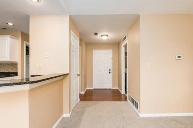[006] 3613 Fishinger Mill Dr, H
