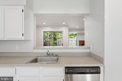 203 Wind Ridge Dr, Stafford, VA 22554 - photo 5