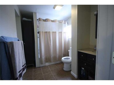 Full Bath. 1st Floor Bath