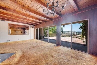 21768 Ybarra Rd, Woodland Hills, CA 91364 - photo 7