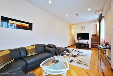660 Quincy Ave, Staten Island, NY 10305 - photo 6