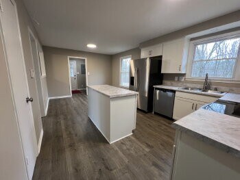 504 Overton Dr, Clarksville, TN 37042 - photo 5