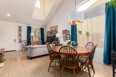 1459 E Chestnut Ln, Gilbert, AZ 85298 - photo 5