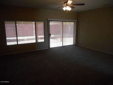 living room_1432926009047_3