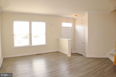 19 Litchfield Ln W, Martinsburg, WV 25405 - photo 2