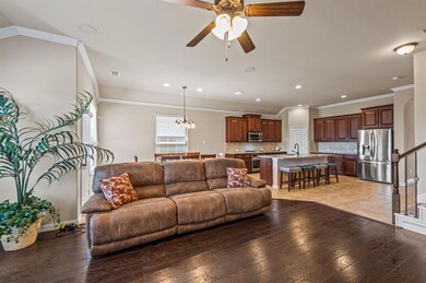 3913 Crosstrees Dr, Lake Dallas, TX 75065 - photo 6