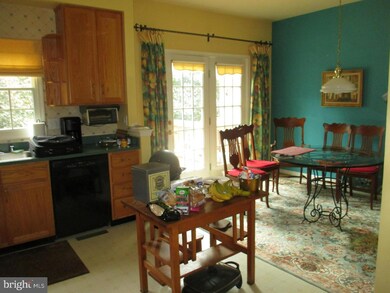 9963 Sherwood Farm Rd, Owings Mills, MD 21117 - photo 3