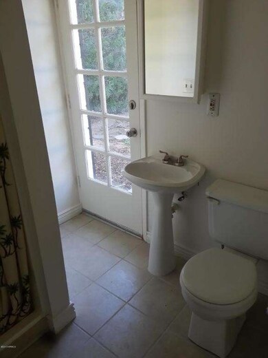 2nd guest bath
