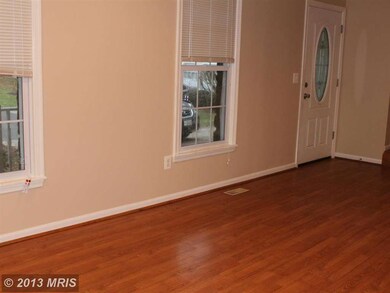 4698 Abbott Ct, Woodbridge, VA 22193 - photo 2