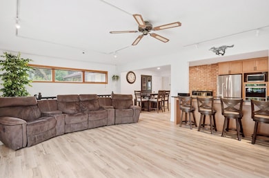 63 Langer Cir, Saint Paul, MN 55118 - photo 4