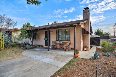 548 E Pine St, Upland, CA 91786 - photo 2