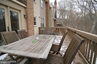 6801 Wild Rose Ct, Springfield, VA 22152 - photo 5