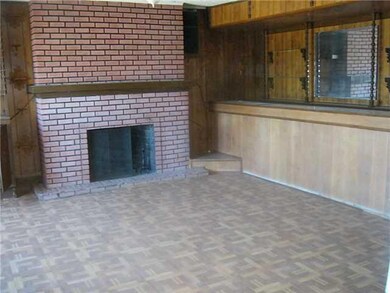 2733 Gold Ave, El Paso, TX 79930 - photo 2