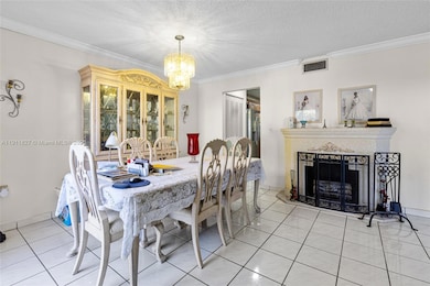 12276 SW 10th St, Miami, FL 33184 - photo 6