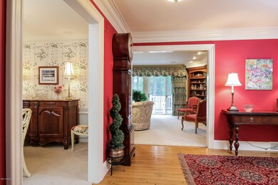 009-Foyer-3311110-medium