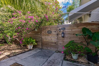 808 N Palmway unit A, Lake Worth, FL 33460 - photo 3