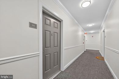 Dominion Heights unit 105, Arlington, VA 22207 - photo 2