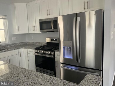 402 Fawncrest Ct, Capitol Heights, MD 20743 - photo 6