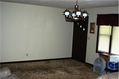 83 Walnut Ln, Manchester, TN 37355 - photo 4