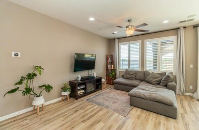 3010 Mount Rainier Ln, Clovis, CA 93619 - photo 5