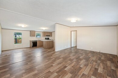 5-web-or-mls-91 W Poinsetta Ave-01