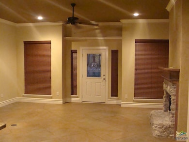 8225 Robert e Lee Dr, Tyler, TX 75703 - photo 3