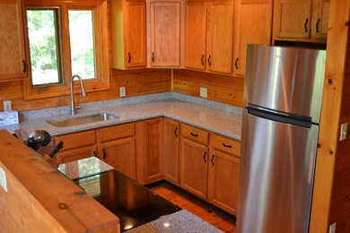 Stainless appliances & new granite