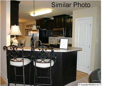 Similar photo of kitchen