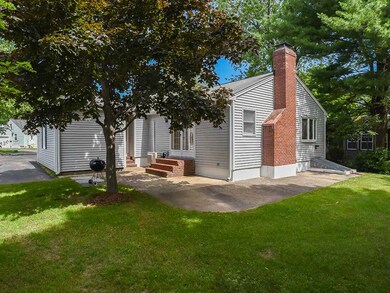 584 Colonial Dr, Portsmouth, NH 03801 - photo 5