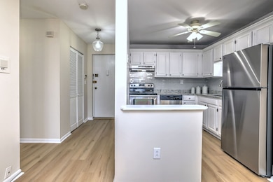 308 Meadowside Rd unit 202, Milford, CT 06460 - photo 7