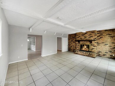 5725 Cedar Forest Dr N, Jacksonville, FL 32210 - photo 3