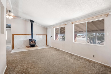 5731 Willow Ave, Rosamond, CA 93560 - photo 4