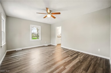 414 10th St, Struthers, OH 44471 - photo 3