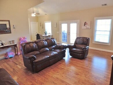 149 Honeywood Dr, West Union, SC 29696 - photo 4