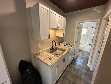 180 N Sylvan Ave, Columbus, OH 43204 - photo 7