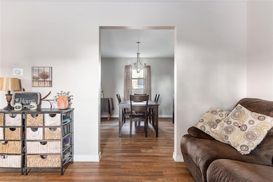 4913 N Cornwall Dr, Muncie, IN 47304 - photo 6