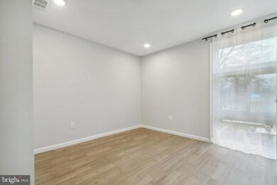 2307 Kingsbury Ln, Woodbridge, VA 22192 - photo 4