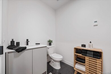 8 Chester Ave unit 309, White Plains, NY 10601 - photo 6