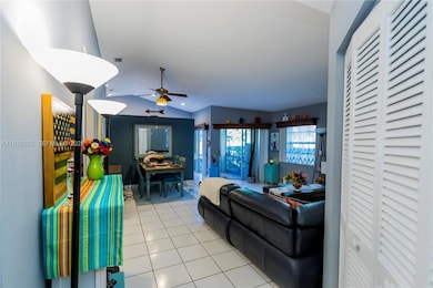 1327 Seagrape Cir, Weston, FL 33326 - photo 6