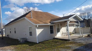 216 S West St, Thorntown, IN 46071 - photo 2