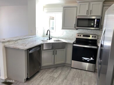 SHR 9 Kitchen 2