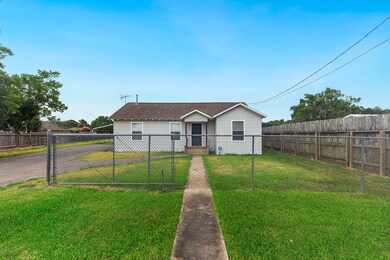 1503 Jones St, Rosenberg, TX 77471 - photo 7