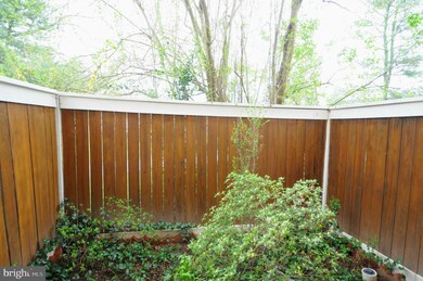 8605 Village Way unit A, Alexandria, VA 22309 - photo 6