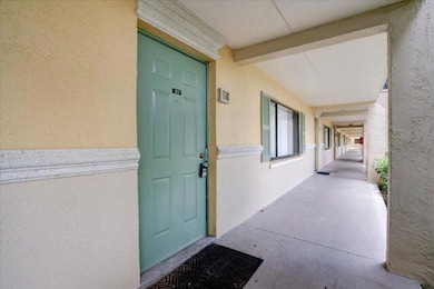 1104 Meadows Cir unit 1104, Boynton Beach, FL 33436 - photo 4
