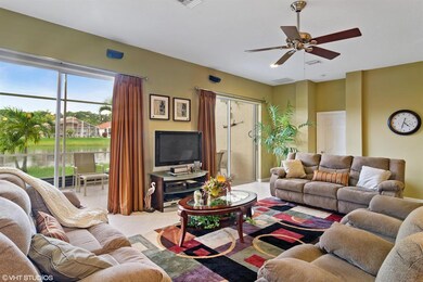 03_384NWSpringviewLoop_1_LivingRoom_HiRe