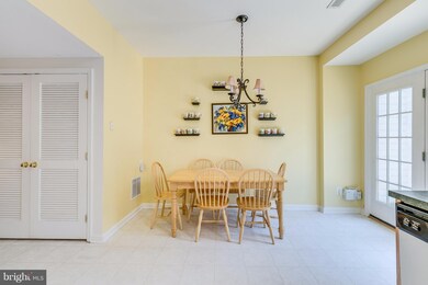 12480 Selkirk Cir, Bristow, VA 20136 - photo 6