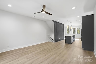 1310 Carolyn Dr, Charlotte, NC 28205 - photo 4