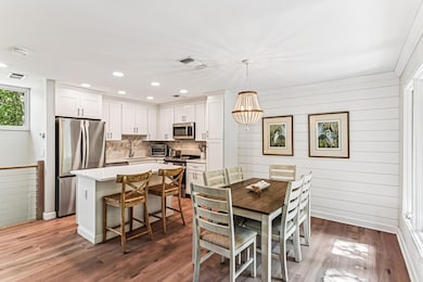 interiors-breakfast_area-_dsc1221